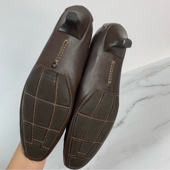 PRADA Brown Leather Retro Y2K Designer Loafer Kitten Heels Pumps 38.5 - Picture 4 of 16